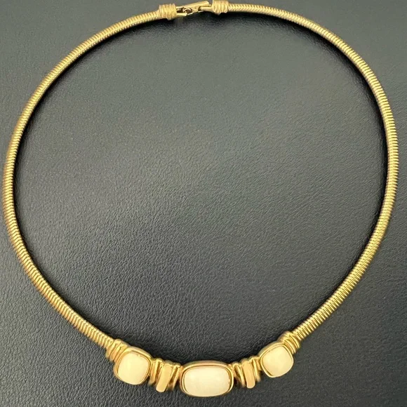 Vintage TRIFARI Omega Chain Choker Statement Necklace - Picture 1 of 4